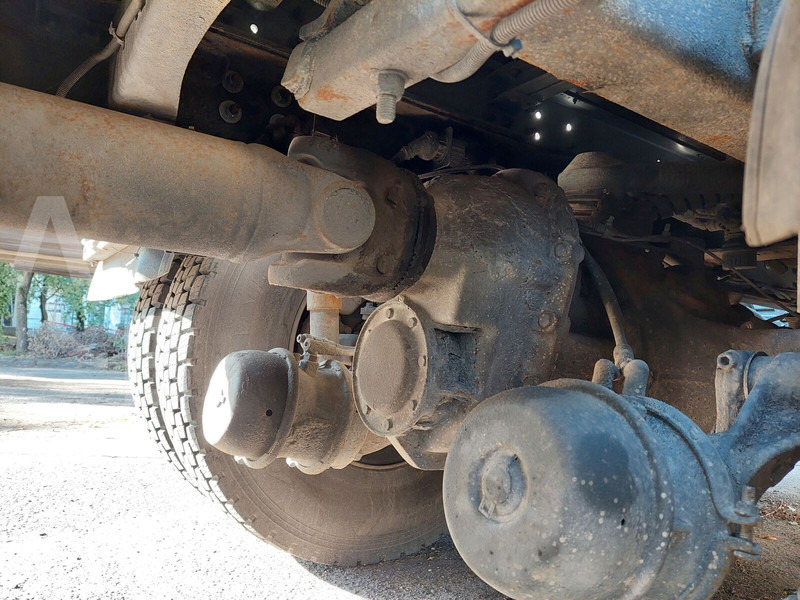 Камион за дрва Volvo FH12: слика 9