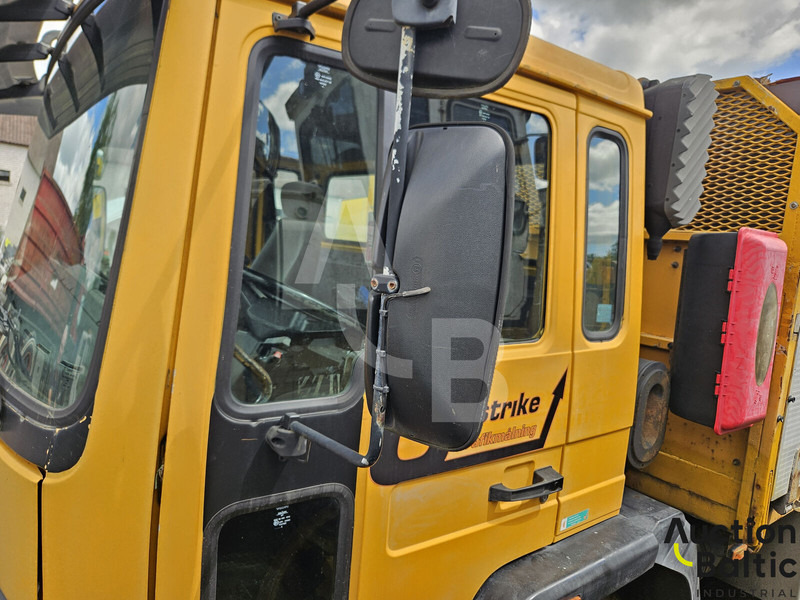 Volvo FL612 - Камион со платформа: слика 5 Volvo FL612 - Камион со платформа: слика 5