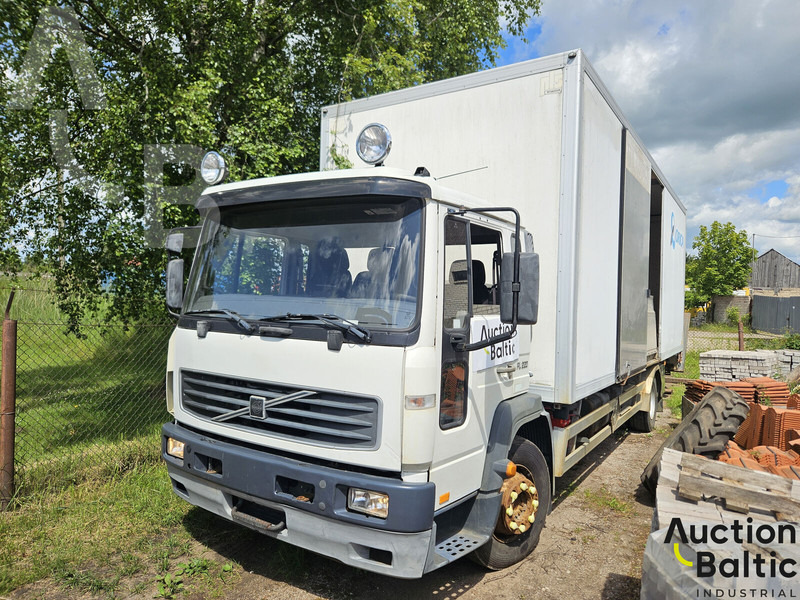 Volvo FL615 - Камион сандучар: слика 1 Volvo FL615 - Камион сандучар: слика 1