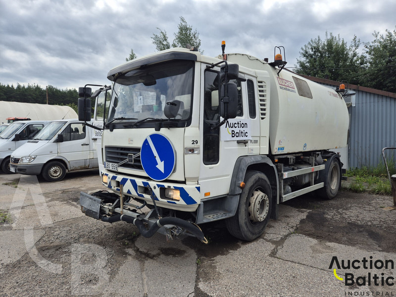 Volvo FL618 - Возило за метење: слика 2 Volvo FL618 - Возило за метење: слика 2
