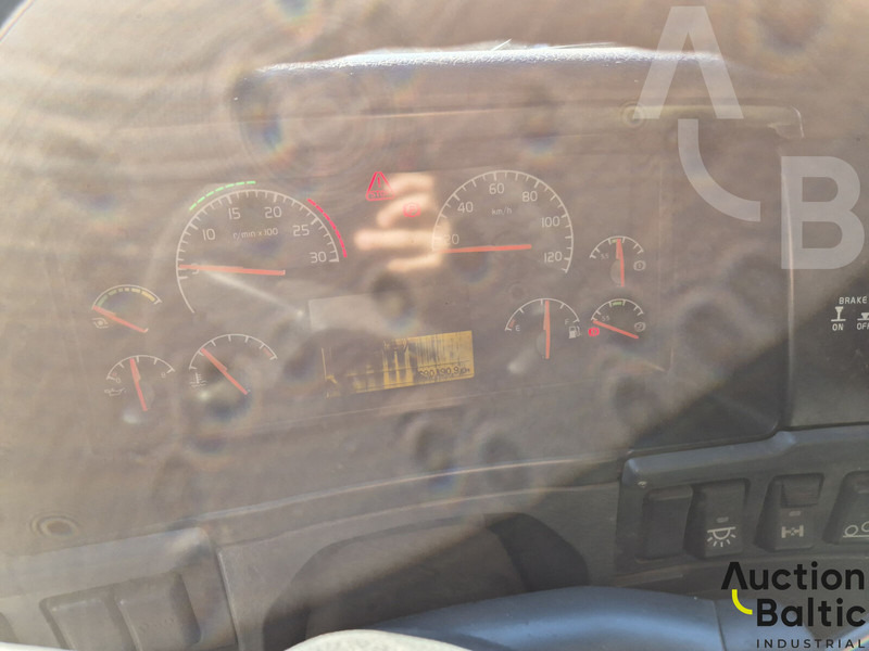 Лизинг на Volvo FM-300 Volvo FM-300: слика 7 Лизинг на Volvo FM-300 Volvo FM-300: слика 7