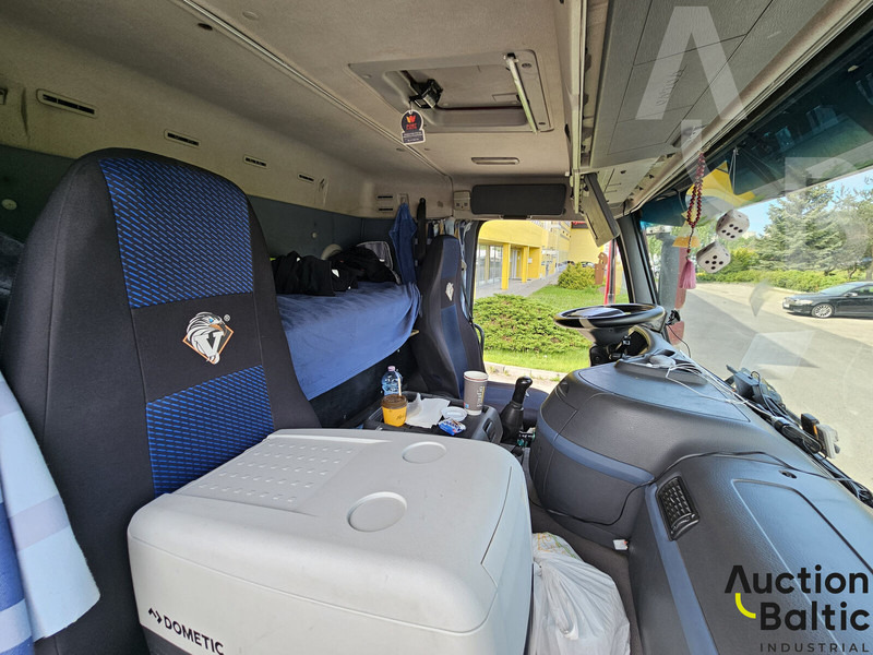 Volvo FM440 - Автотранспортен камион: слика 5 Volvo FM440 - Автотранспортен камион: слика 5