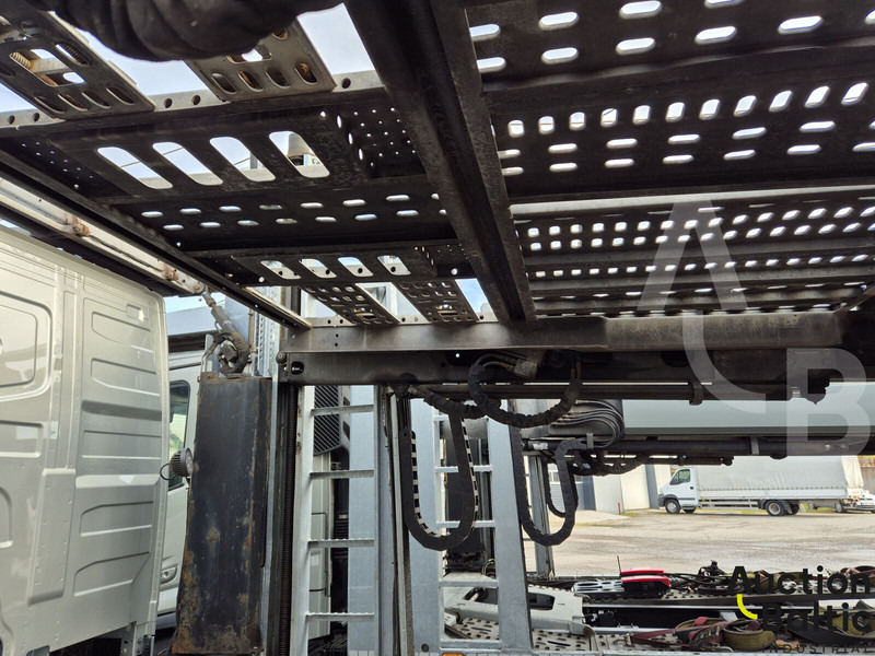 Автотранспортен камион Volvo FM500: слика 19