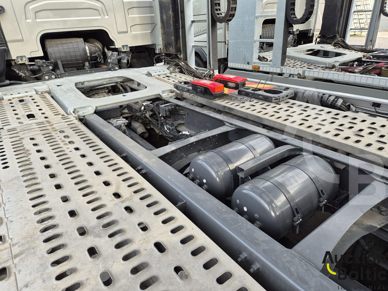 Автотранспортен камион Volvo FM500: слика 16