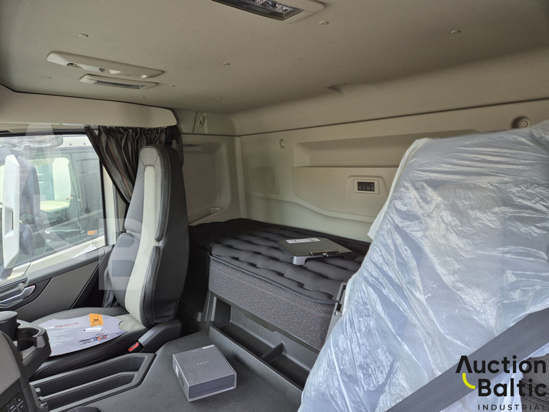 Автотранспортен камион Volvo FM500: слика 13