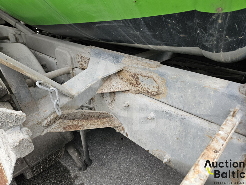 Камион миксер за бетон Volvo FM9: слика 12