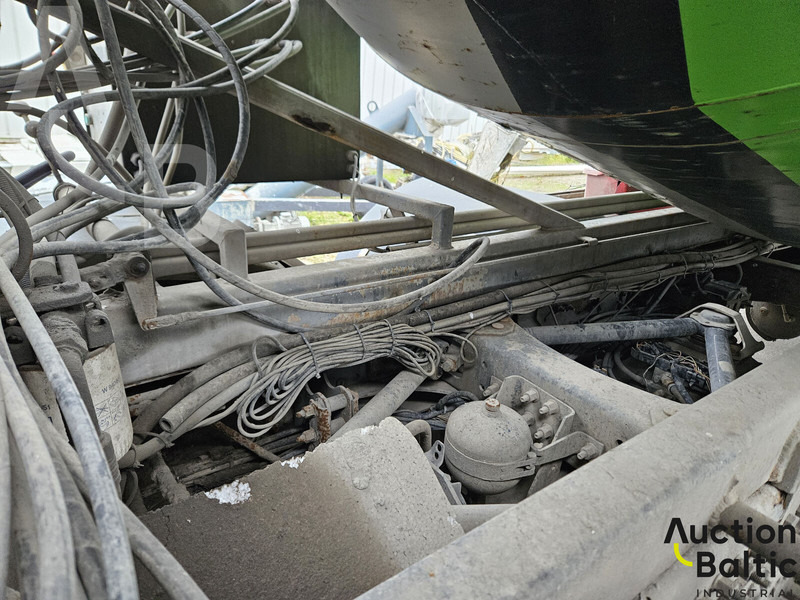 Камион миксер за бетон Volvo FM9: слика 16