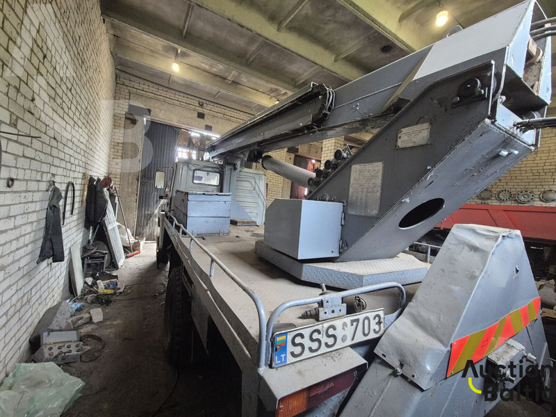 ZIL ZIL 433362 - Камион со подигачка кошница: слика 4 ZIL ZIL 433362 - Камион со подигачка кошница: слика 4