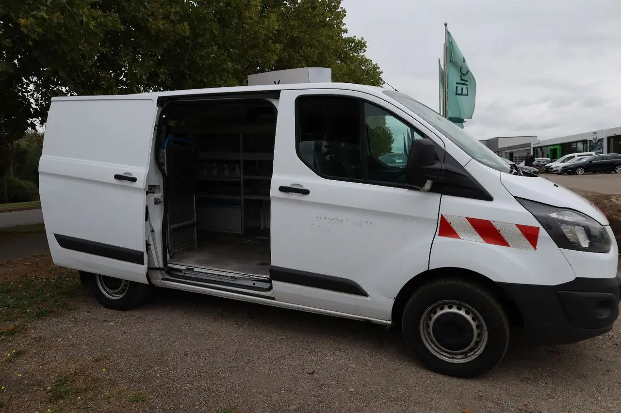 Ford Transit Custom Kasten/Flügeltüren - Товарно комбе: слика 3 Ford Transit Custom Kasten/Flügeltüren - Товарно комбе: слика 3