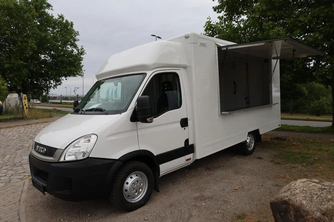 Iveco C30C/ FOODTRUCK/ Daily - Камион за продажба на добра: слика 3 Iveco C30C/ FOODTRUCK/ Daily - Камион за продажба на добра: слика 3