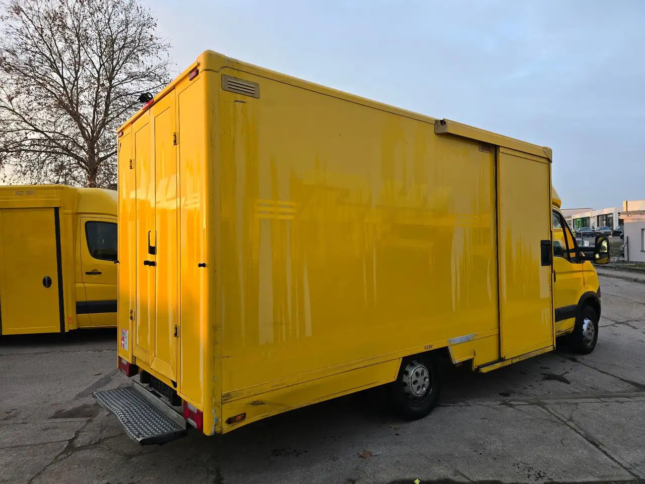 Iveco Daily/ Regalsystem/Luftfeder/1. Hand - Комбе фургон: слика 3 Iveco Daily/ Regalsystem/Luftfeder/1. Hand - Комбе фургон: слика 3