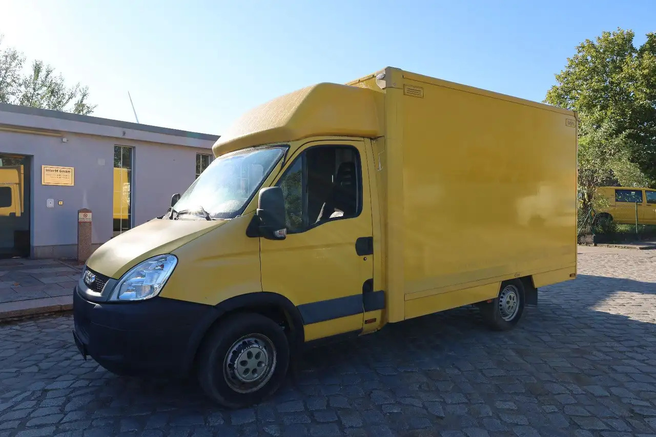Iveco Daily/ Regalsystem/Luftfeder/KURZ/1. Hand - Комбе фургон: слика 2 Iveco Daily/ Regalsystem/Luftfeder/KURZ/1. Hand - Комбе фургон: слика 2