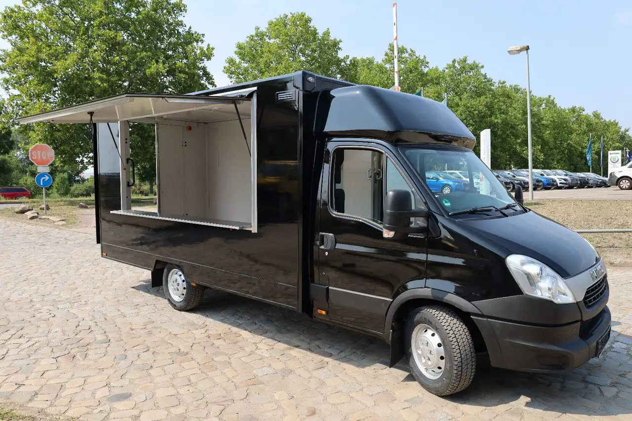Iveco IS35SI2AA/ FOODTRUCK/Daily/EU5/1. Hand - Камион за продажба на добра: слика 1 Iveco IS35SI2AA/ FOODTRUCK/Daily/EU5/1. Hand - Камион за продажба на добра: слика 1