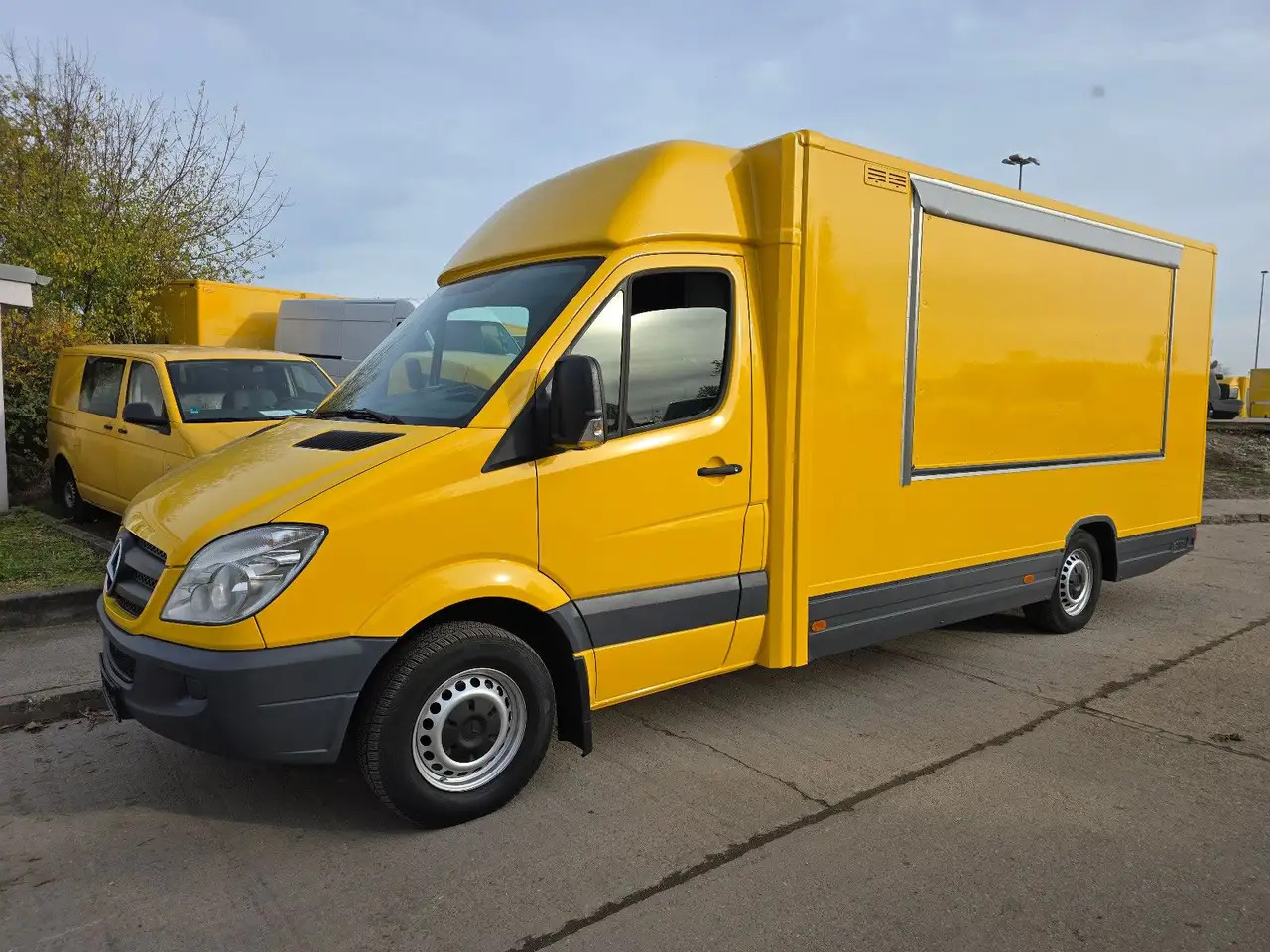 Mercedes-Benz Sprinter/Foodtruck/ 1. Hand - Камион за продажба на добра: слика 4 Mercedes-Benz Sprinter/Foodtruck/ 1. Hand - Камион за продажба на добра: слика 4