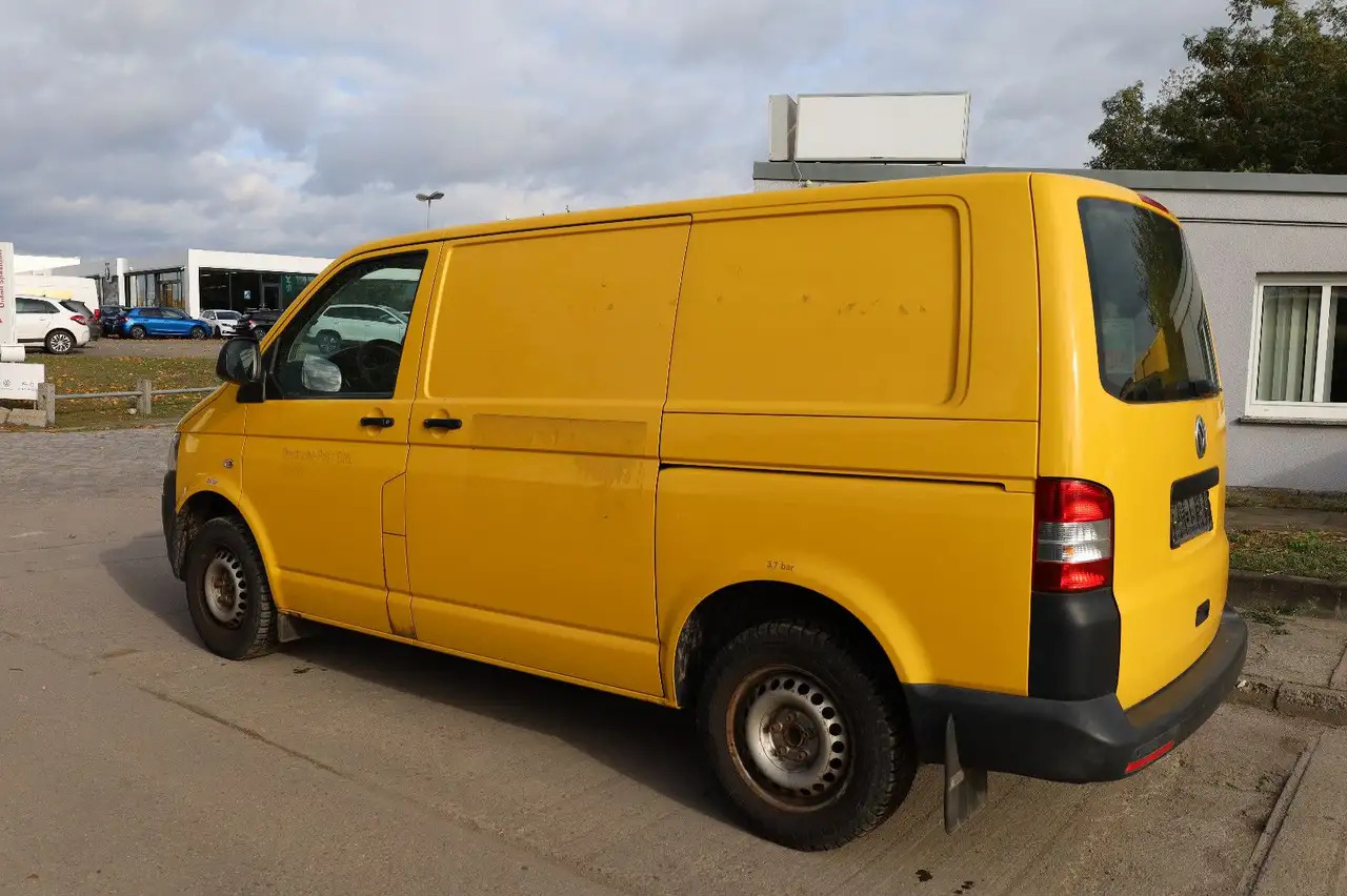 Volkswagen T5 Transporter/ 2.0 TDI/EU5/1.Hand - Товарно комбе: слика 5 Volkswagen T5 Transporter/ 2.0 TDI/EU5/1.Hand - Товарно комбе: слика 5