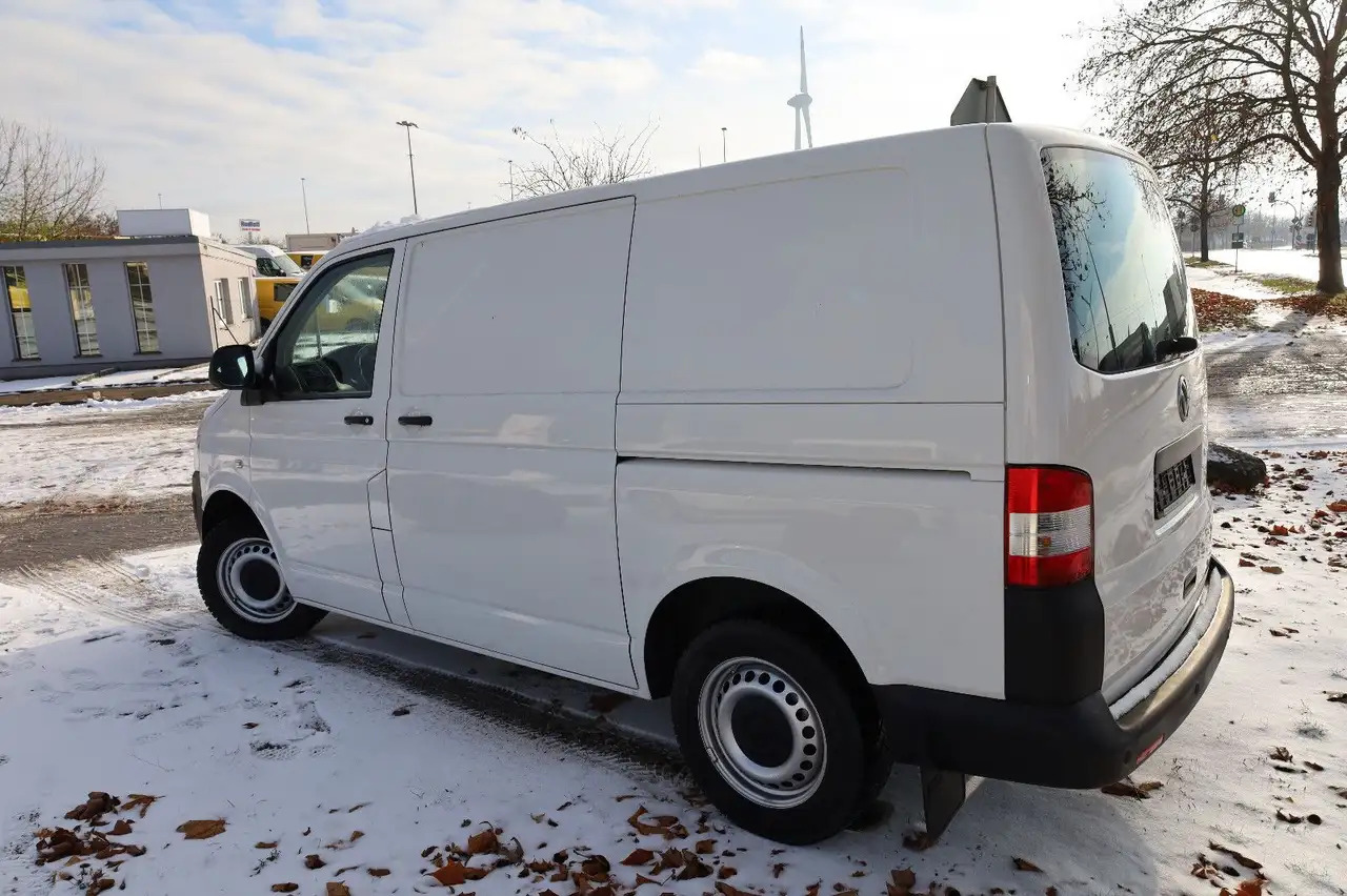 Volkswagen T5 Transporter Kasten-Kombi 2.0 TDI/EU5/1.Hand - Товарно комбе: слика 3 Volkswagen T5 Transporter Kasten-Kombi 2.0 TDI/EU5/1.Hand - Товарно комбе: слика 3