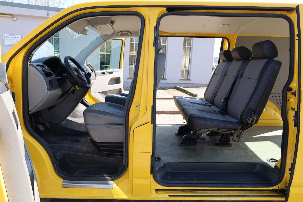 Volkswagen T5 Transporter Kasten-Kombi 2.0 TDI/EU5/5-Sitze - Патничко комбе: слика 2 Volkswagen T5 Transporter Kasten-Kombi 2.0 TDI/EU5/5-Sitze - Патничко комбе: слика 2