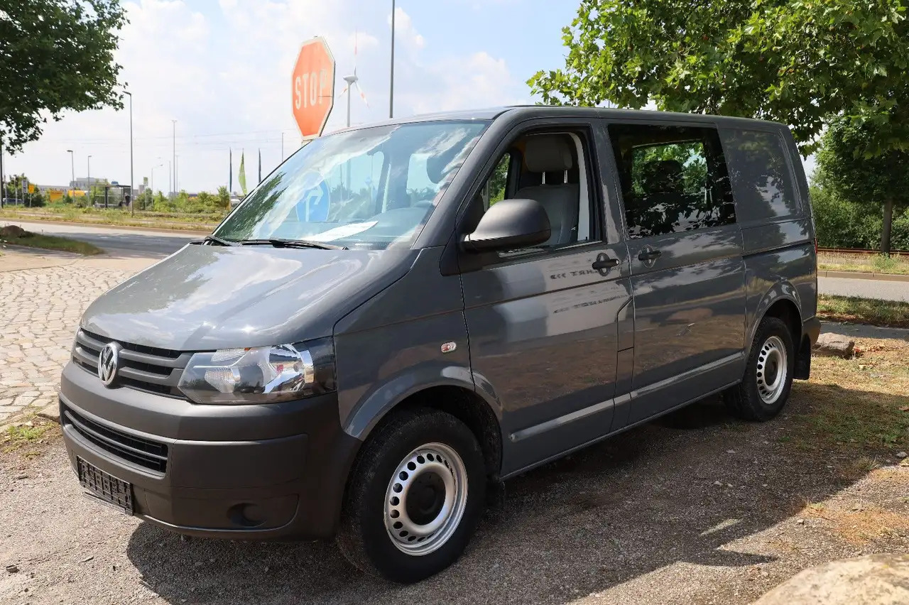 Volkswagen T5 Transporter Kasten-Kombi 2.0 TDI/EU5/5-Sitze - Автомобил: слика 1 Volkswagen T5 Transporter Kasten-Kombi 2.0 TDI/EU5/5-Sitze - Автомобил: слика 1