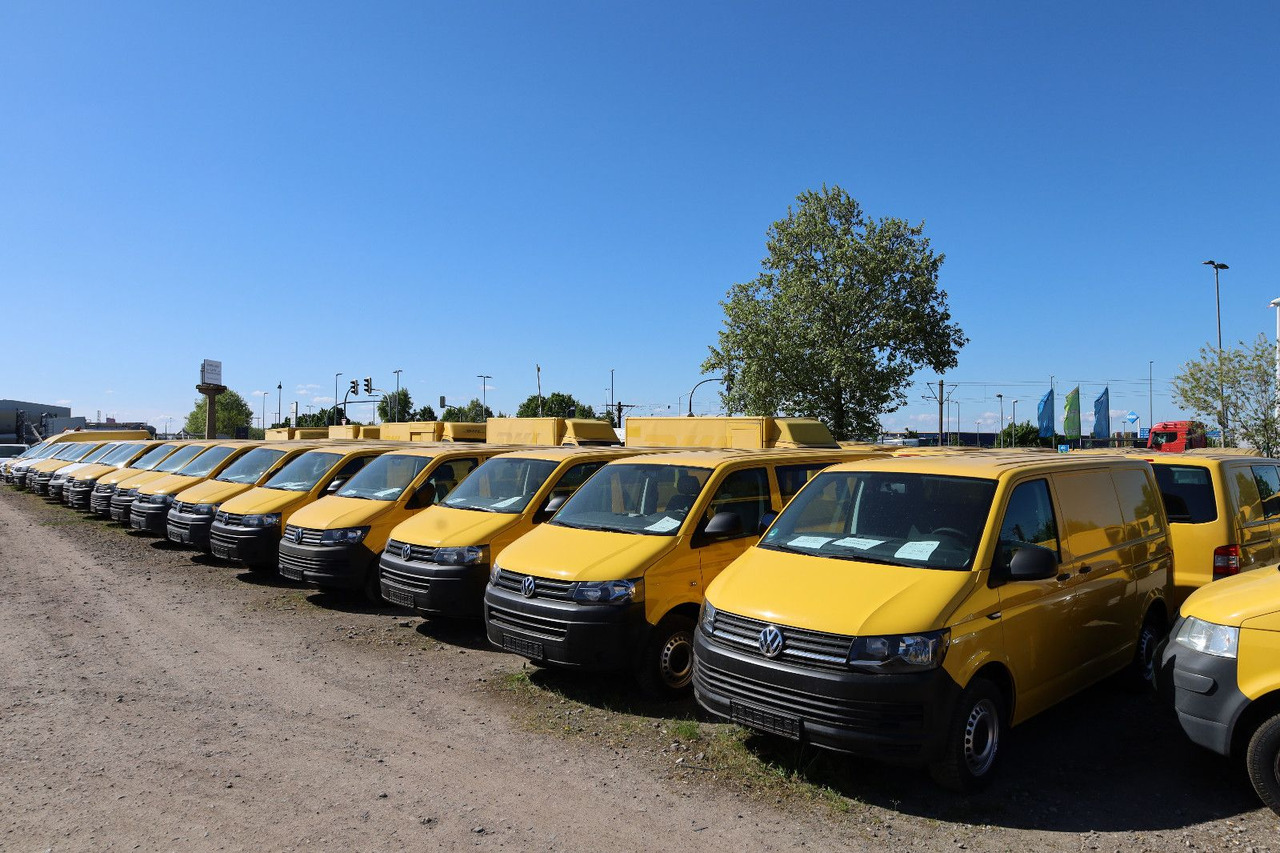 Volkswagen T6 Transporter Kasten2.0 TDI/EU5/1.Hand - Мало комбе: слика 1 Volkswagen T6 Transporter Kasten2.0 TDI/EU5/1.Hand - Мало комбе: слика 1