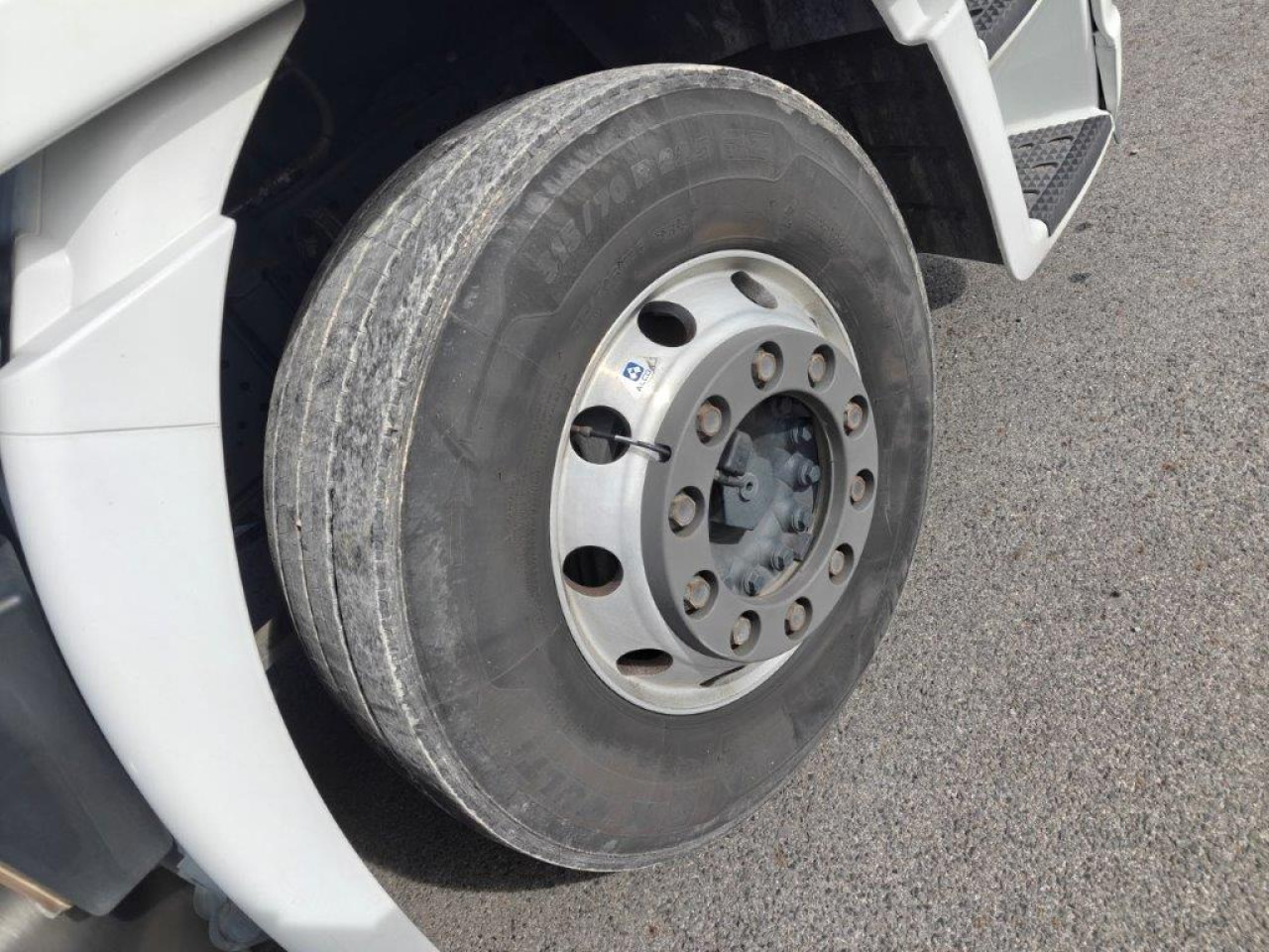 IVECO Stralis AS440S46T/PLNG Intarder Klima Luftfeder ZV - Камион влекач: слика 5 IVECO Stralis AS440S46T/PLNG Intarder Klima Luftfeder ZV - Камион влекач: слика 5