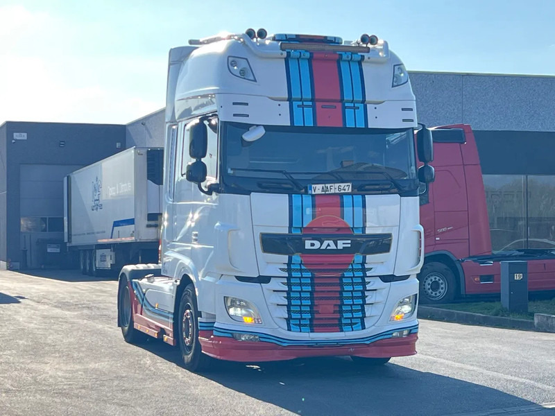 Камион влекач DAF XF 530 TV-Microwave-230v***Martini Racing edition XF530***: слика 1