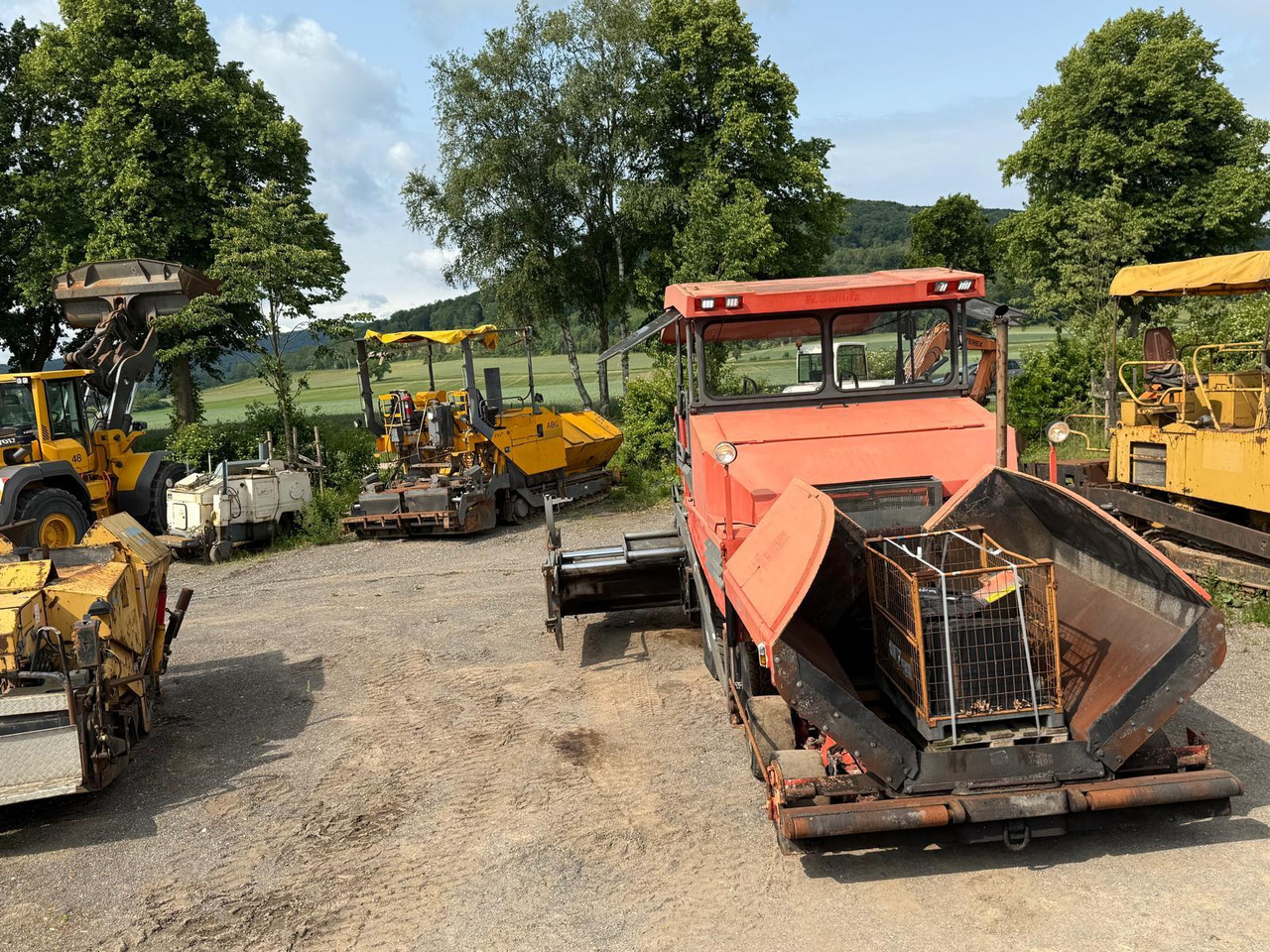 Demag-Dynapac DF135P powerfull 4-axle-paver - Асфалтен поплочувач: слика 4 Demag-Dynapac DF135P powerfull 4-axle-paver - Асфалтен поплочувач: слика 4