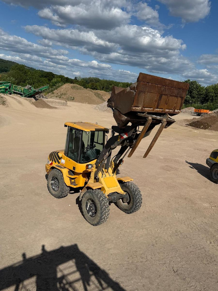 Натоварувач на тркала Volvo L 30 B-Z/K incl. 3-1shovel and fork: слика 30