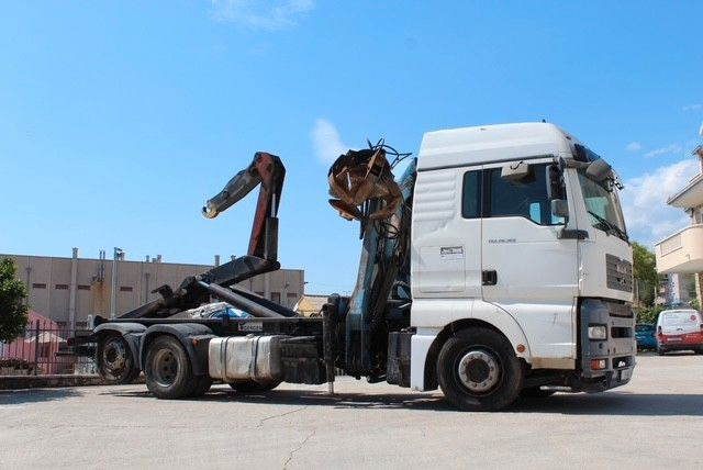 MAN TGA 26.360 FG 6x2 LL GERGEN Abroll + Penz Kran - Камион со кука за подигање, Камион со кран: слика 3 MAN TGA 26.360 FG 6x2 LL GERGEN Abroll + Penz Kran - Камион со кука за подигање, Камион со кран: слика 3