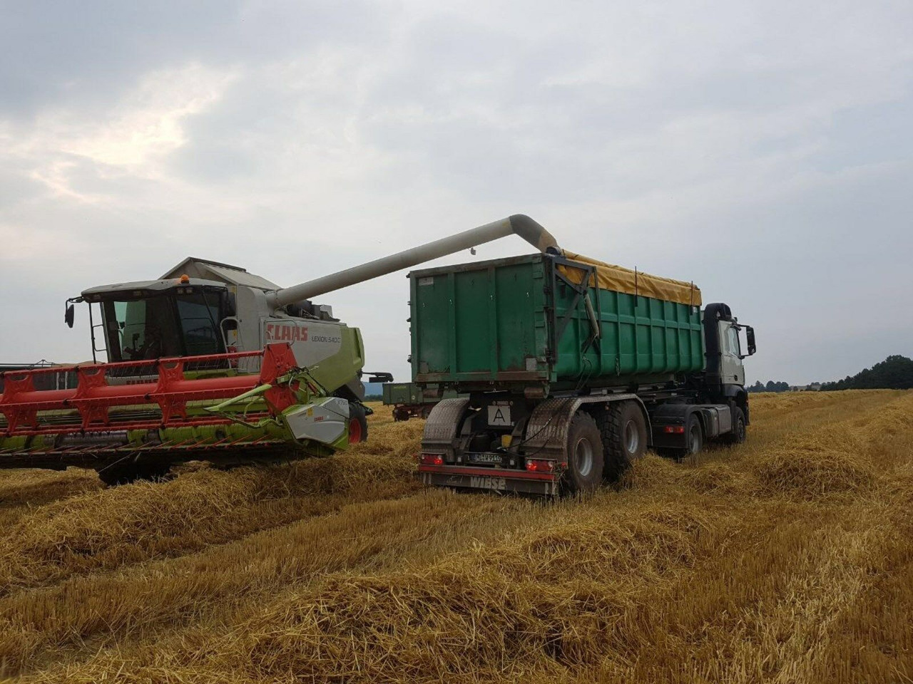 Auflieger Abrollkipper Hakenlift Agrar - Транспортер на контејнер/ Полуприколка со променливо тело: слика 3 Auflieger Abrollkipper Hakenlift Agrar - Транспортер на контејнер/ Полуприколка со променливо тело: слика 3