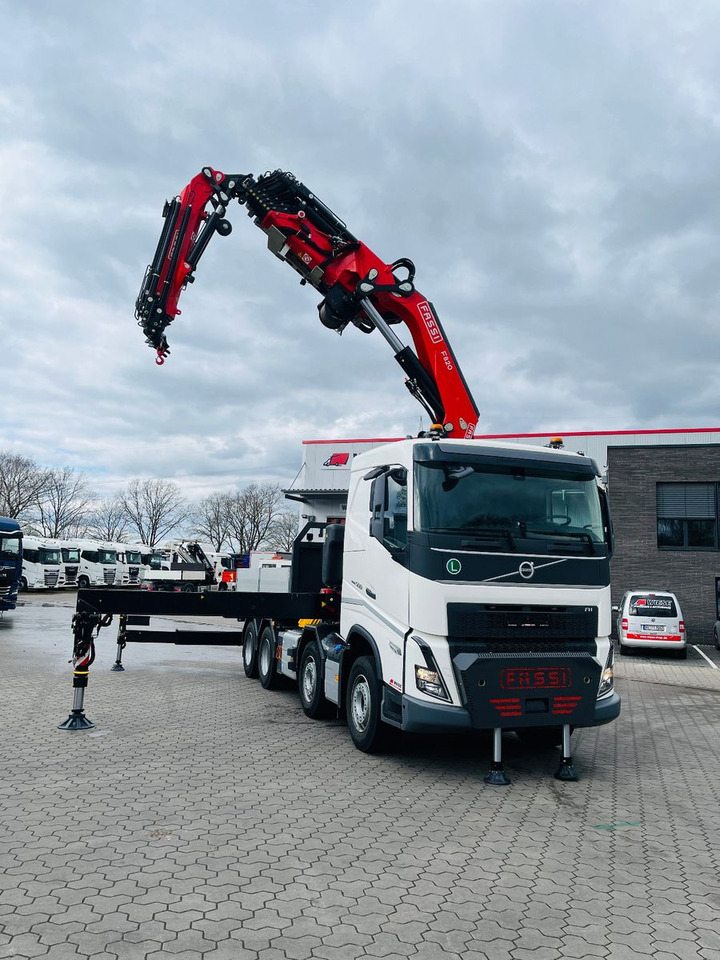 Volvo FH 500 8x4 Kran F820 RA2.27 Jib & Winde Sofort - Камион, Камион со кран: слика 4 Volvo FH 500 8x4 Kran F820 RA2.27 Jib & Winde Sofort - Камион, Камион со кран: слика 4