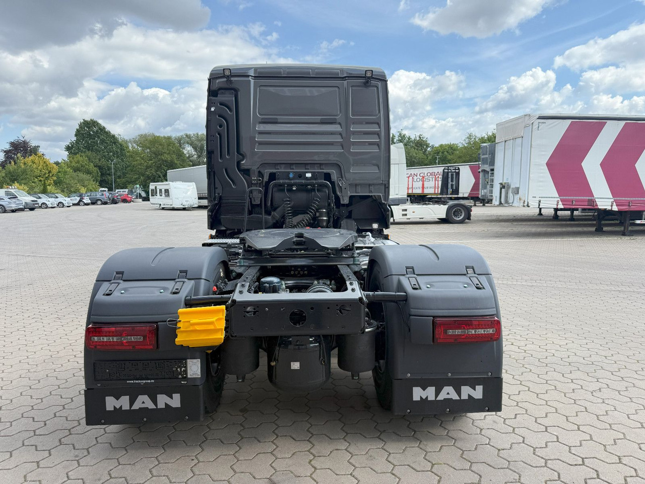 MAN TGX 18.480 4x4H HydroDrive mit Hydraulik - Камион влекач: слика 4 MAN TGX 18.480 4x4H HydroDrive mit Hydraulik - Камион влекач: слика 4