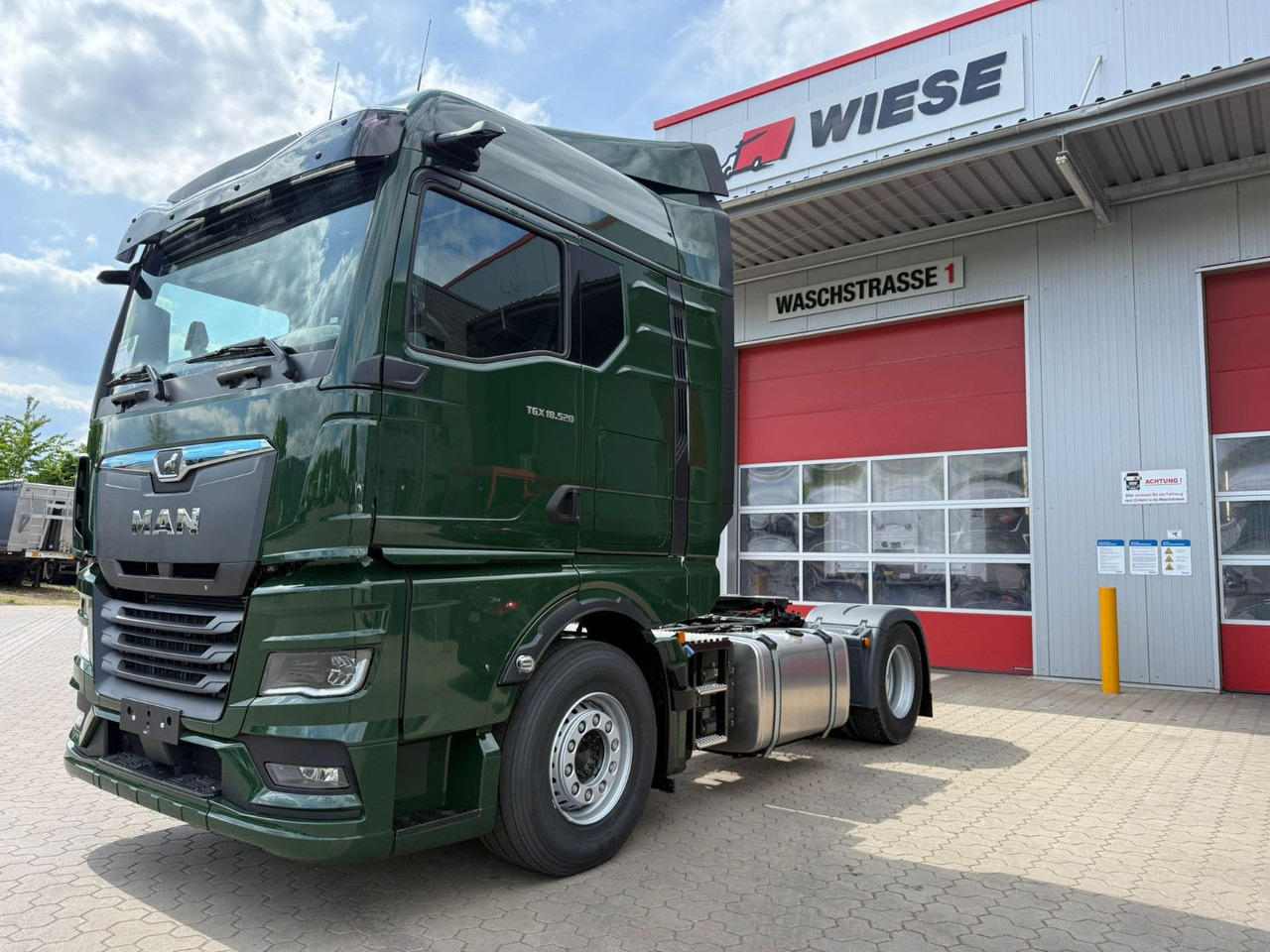 MAN TGX 18.520 - Mirror Cam - Камион влекач: слика 1 MAN TGX 18.520 - Mirror Cam - Камион влекач: слика 1