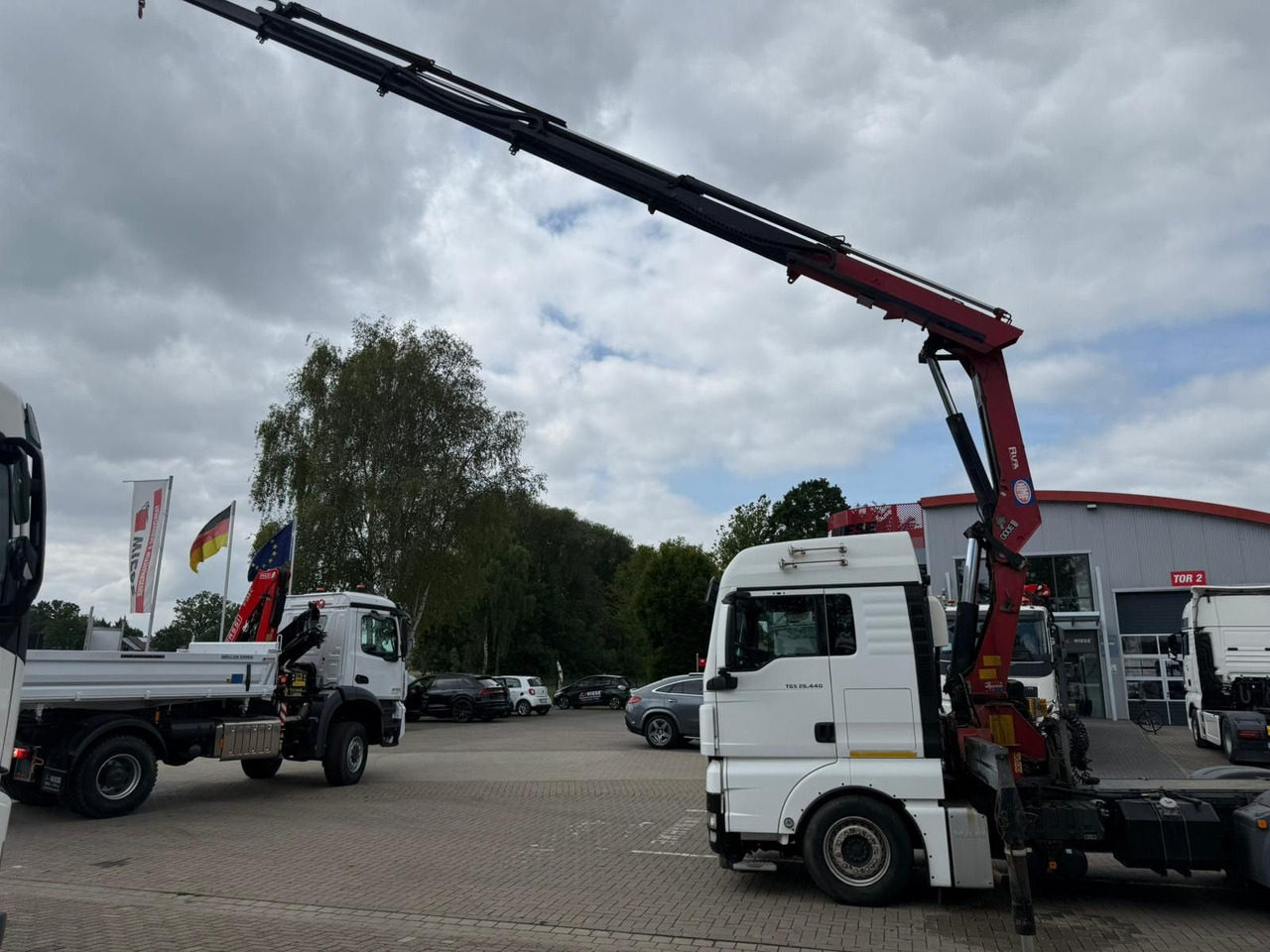 MAN TGX 26.440 6x2 mit HMF 3000-5 Kran TÜV NEU - Камион влекач: слика 5 MAN TGX 26.440 6x2 mit HMF 3000-5 Kran TÜV NEU - Камион влекач: слика 5