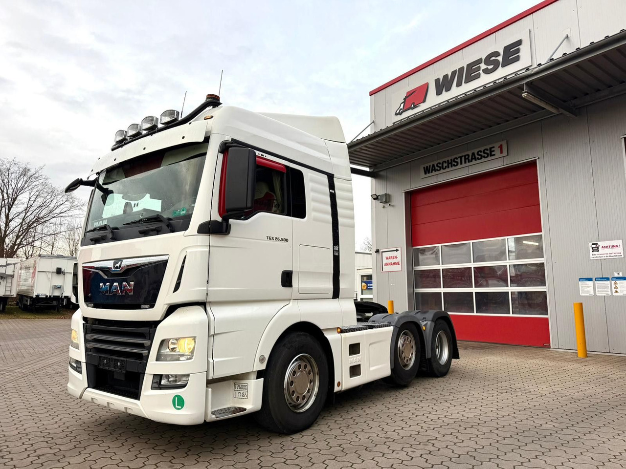 MAN TGX 26.500 6x2 Hydraulik Exklusiv Innenraum - Камион влекач: слика 2 MAN TGX 26.500 6x2 Hydraulik Exklusiv Innenraum - Камион влекач: слика 2