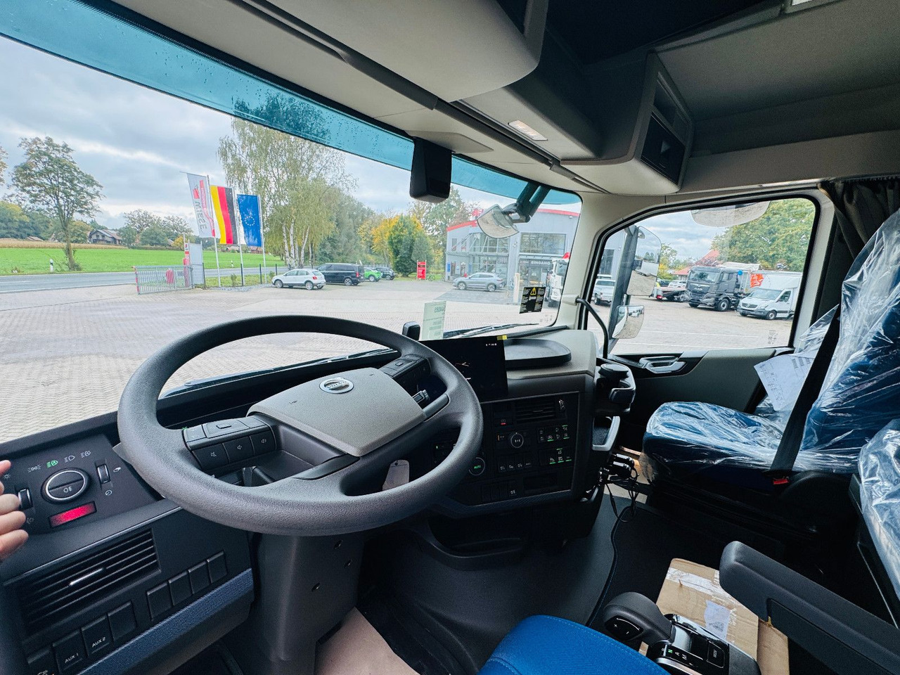 Камион влекач Volvo FH 500 8x4 Kran F820 RA2.27 Jib & Winde Sofort: слика 13