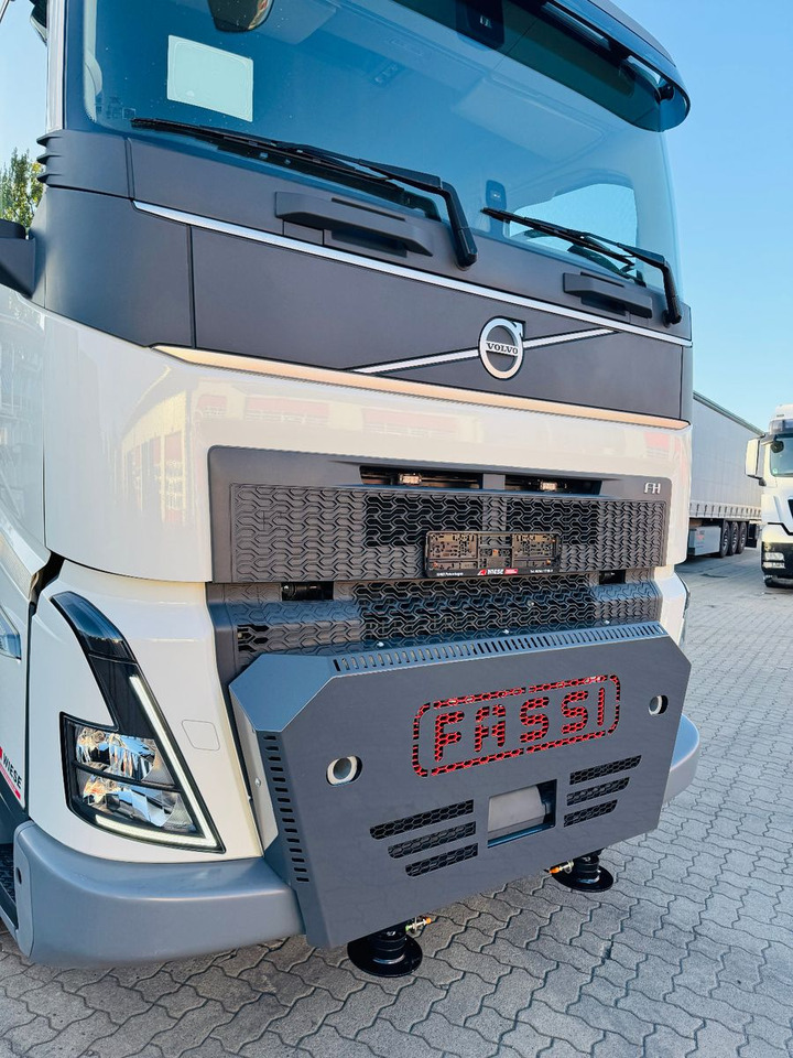 Volvo FH500 6x2 mit Fassi F545 2.27 JIB Winde so - Камион влекач: слика 2 Volvo FH500 6x2 mit Fassi F545 2.27 JIB Winde so - Камион влекач: слика 2