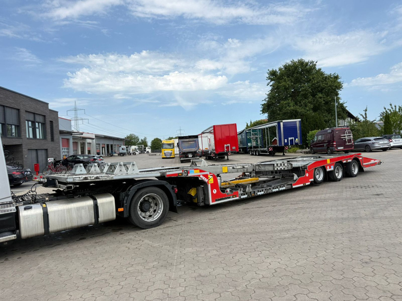 Kässbohrer K.SOK Truck/Car Transporter - Автотранспортна полуприколка: слика 4 Kässbohrer K.SOK Truck/Car Transporter - Автотранспортна полуприколка: слика 4