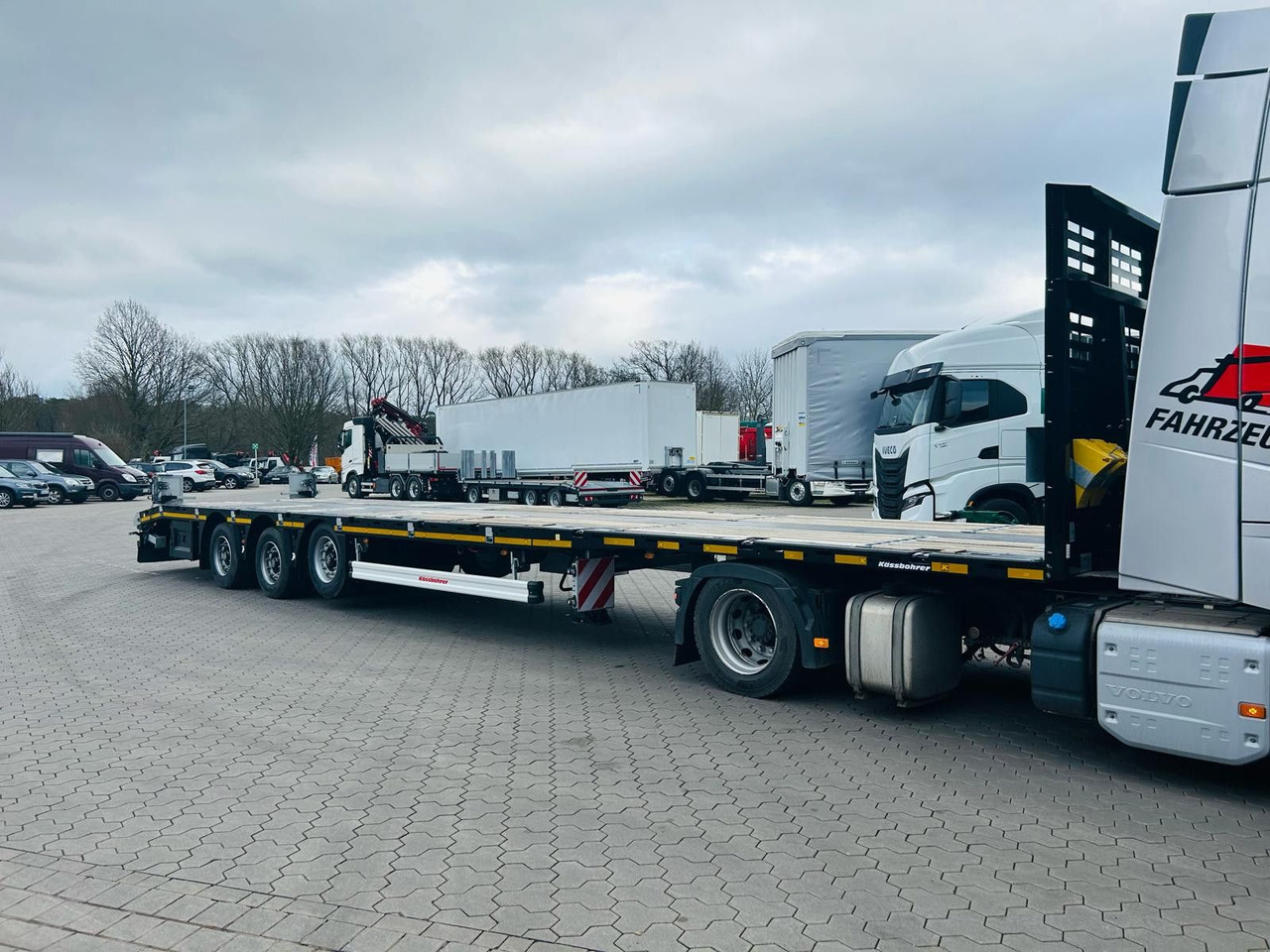 Kässbohrer SPS Mega Schwerlast Plattform Lenkachse - Полуприколка платформа: слика 4 Kässbohrer SPS Mega Schwerlast Plattform Lenkachse - Полуприколка платформа: слика 4