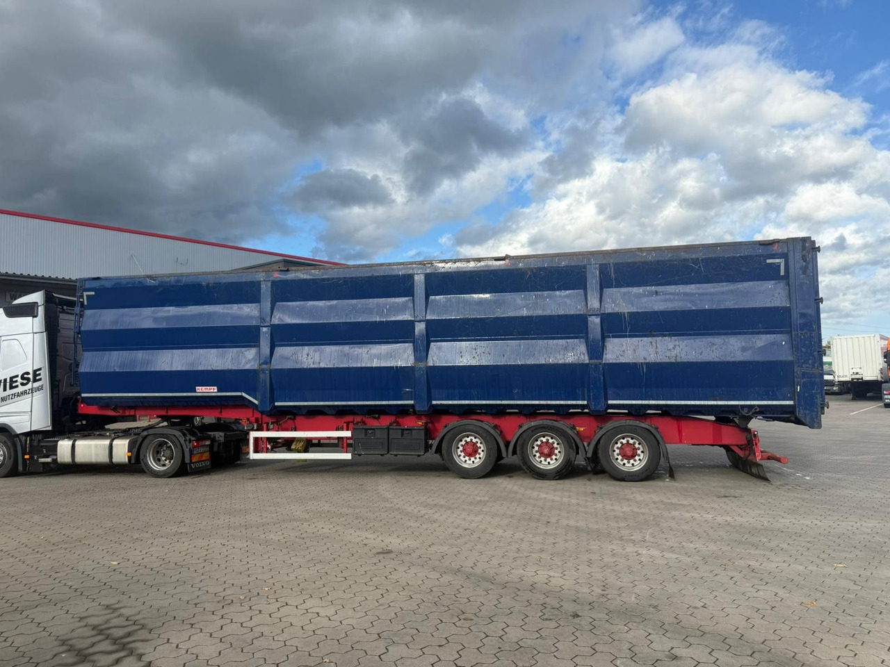 Kempf SKM 35/3 Großraummulde für Schrott 85m³ - Кипер полуприколка: слика 5 Kempf SKM 35/3 Großraummulde für Schrott 85m³ - Кипер полуприколка: слика 5