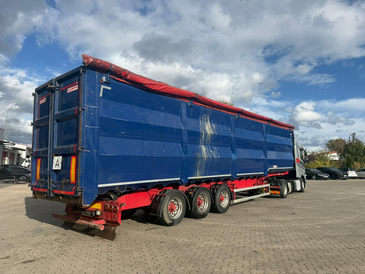 Kempf SKM 35/3 Großraummulde für Schrott 85m³ - Кипер полуприколка: слика 3 Kempf SKM 35/3 Großraummulde für Schrott 85m³ - Кипер полуприколка: слика 3