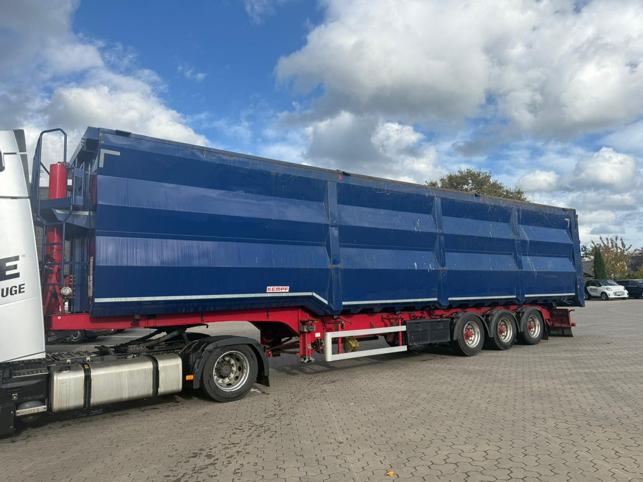 Kempf SKM 35/3 Großraummulde für Schrott 85m³ - Кипер полуприколка: слика 2 Kempf SKM 35/3 Großraummulde für Schrott 85m³ - Кипер полуприколка: слика 2