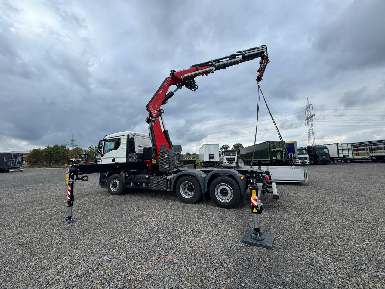 MAN 26.470 6x4-4 Hydrodrive Fassi Kran F545 Jib - Камион со платформа, Камион со кран: слика 2 MAN 26.470 6x4-4 Hydrodrive Fassi Kran F545 Jib - Камион со платформа, Камион со кран: слика 2
