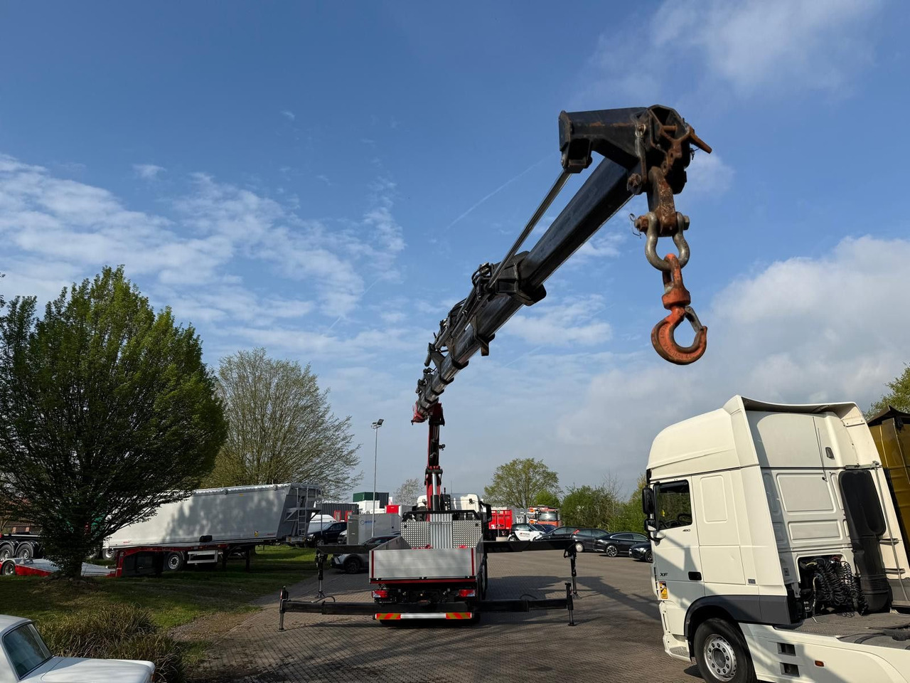 MAN 35.520 8x4 Kran Fassi F800, OHNE ABSTÜTZÜBERWACH - Камион со кран: слика 4 MAN 35.520 8x4 Kran Fassi F800, OHNE ABSTÜTZÜBERWACH - Камион со кран: слика 4