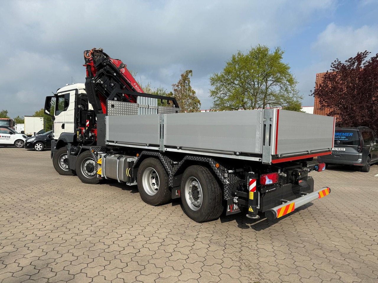 MAN 35.520 8x4 Kran Fassi F800, OHNE ABSTÜTZÜBERWACH - Камион со платформа, Камион со кран: слика 1 MAN 35.520 8x4 Kran Fassi F800, OHNE ABSTÜTZÜBERWACH - Камион со платформа, Камион со кран: слика 1