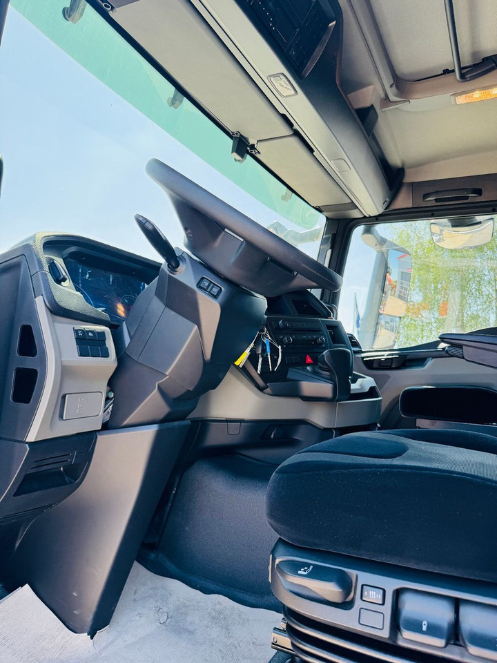 MAN TGS 32.510 mit F710 Frontkran sofort - Камион со платформа, Камион со кран: слика 4 MAN TGS 32.510 mit F710 Frontkran sofort - Камион со платформа, Камион со кран: слика 4