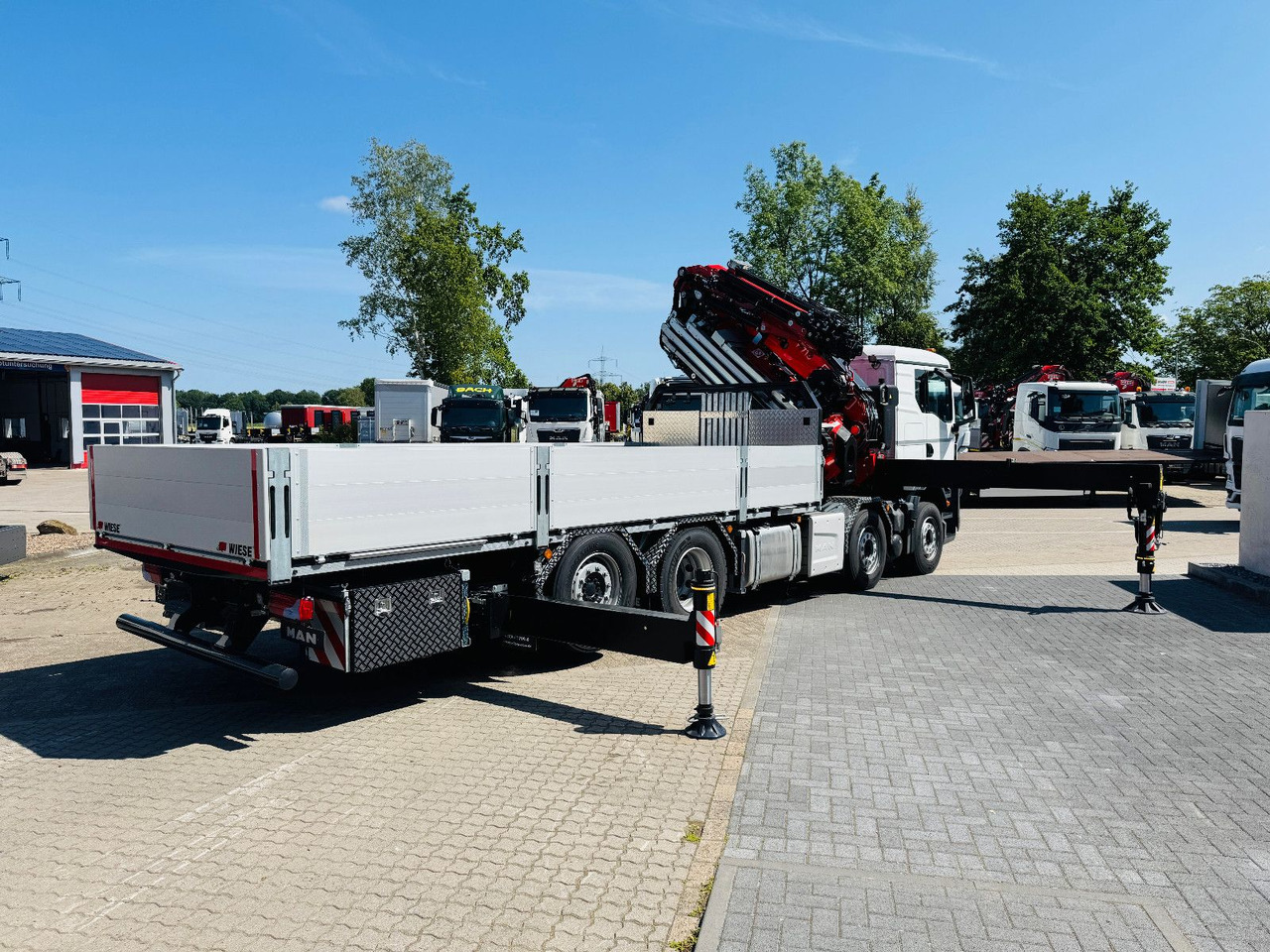 MAN TGS 32.510 mit F710 Frontkran sofort - Камион со кран: слика 4 MAN TGS 32.510 mit F710 Frontkran sofort - Камион со кран: слика 4