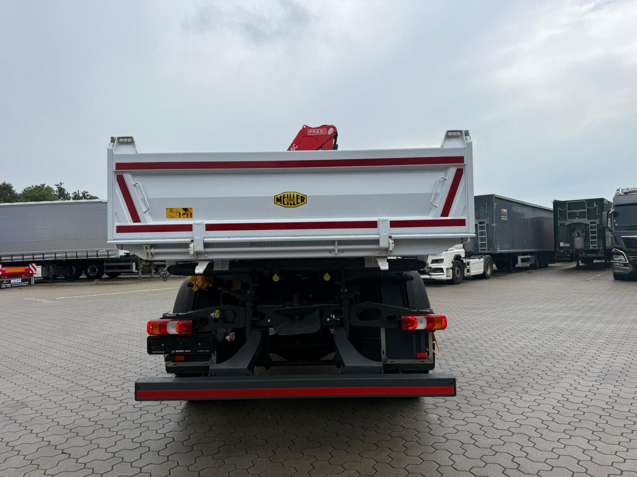 Mercedes-Benz Arocs 1835 4x4 Allrad Fassi F135 Kran Kipper - Камион со кран: слика 5 Mercedes-Benz Arocs 1835 4x4 Allrad Fassi F135 Kran Kipper - Камион со кран: слика 5