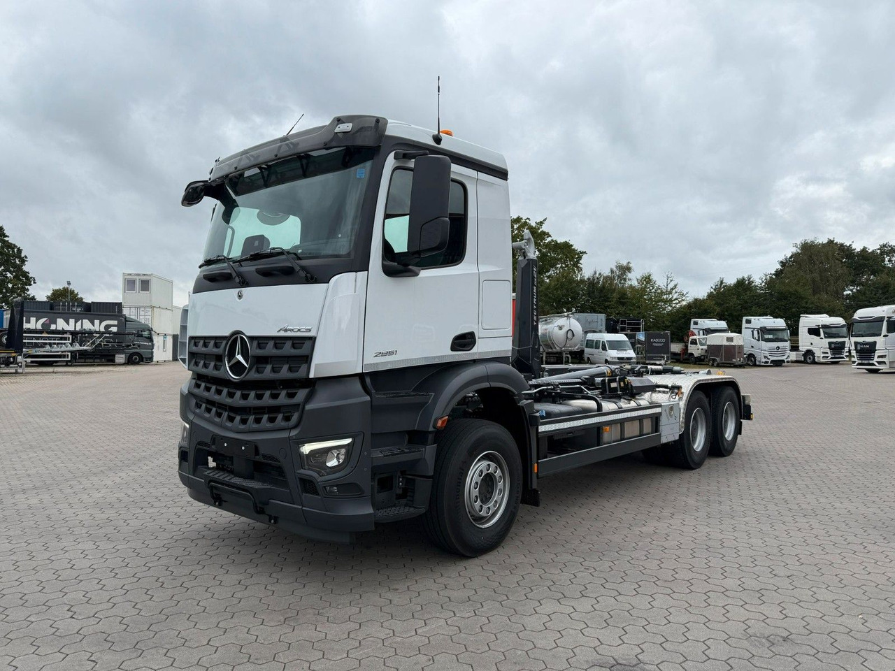 Mercedes-Benz Arocs 5 2651L 6 x4 Meiller RS 2170 - Камион со кука за подигање: слика 3 Mercedes-Benz Arocs 5 2651L 6 x4 Meiller RS 2170 - Камион со кука за подигање: слика 3