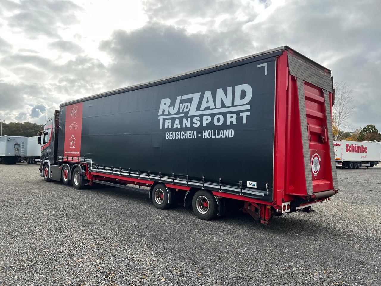 Meusburger 2-Achs-Gabelstaplertransporter Rampe Dhollandia - Полуприколка за низок утовар: слика 2 Meusburger 2-Achs-Gabelstaplertransporter Rampe Dhollandia - Полуприколка за низок утовар: слика 2