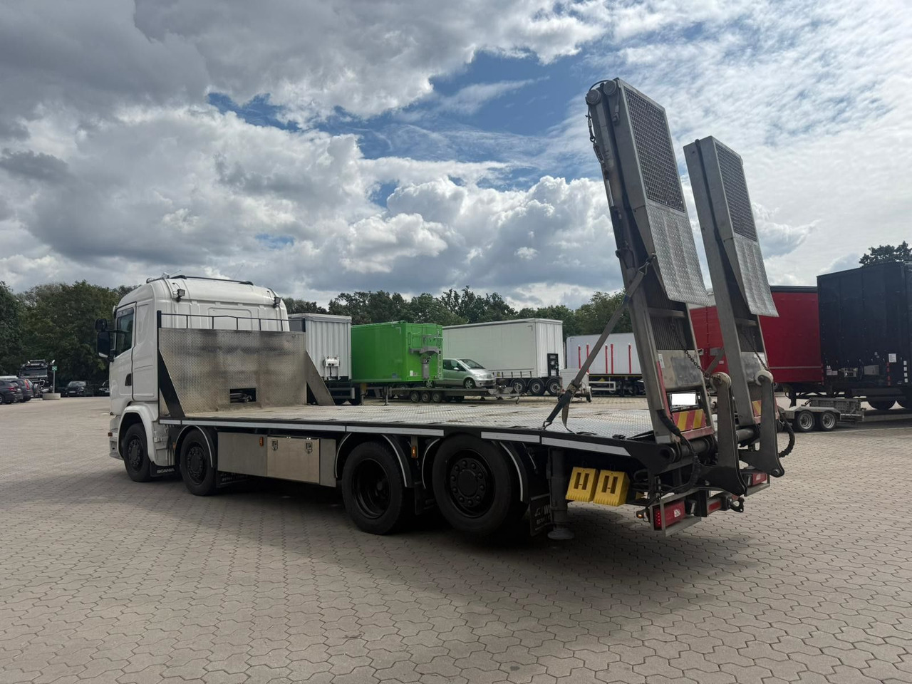Scania G450 Baumaschinentransporter mit Rampen - Автотранспортен камион: слика 3 Scania G450 Baumaschinentransporter mit Rampen - Автотранспортен камион: слика 3